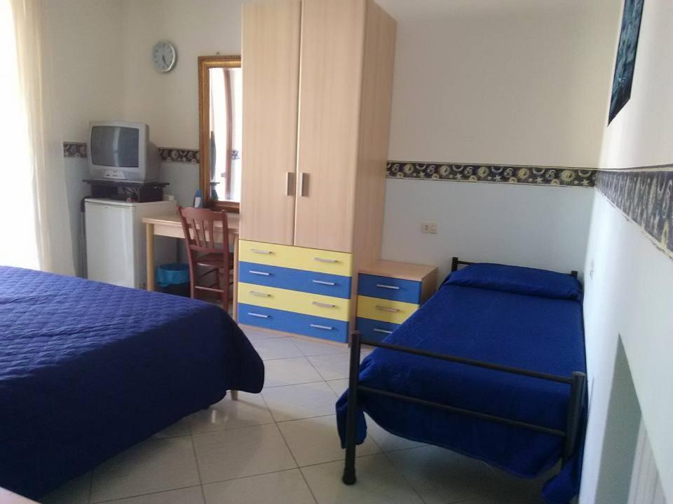 Bed and Breakfast Al Centro Fondi Exterior foto